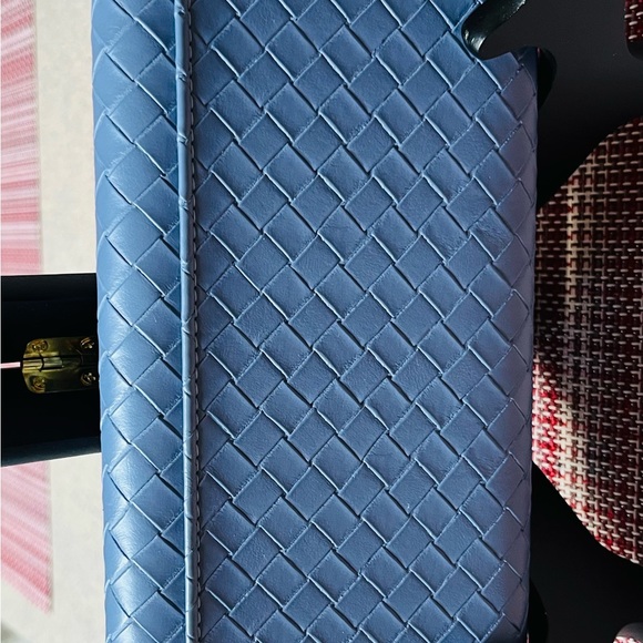 Beautiful ‘Designer Inspired’ Tri-Fold Wallet in Gorgeous Slate Blue Color NWOT - Picture 15 of 16